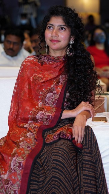 Actress sai pallavi news images-Actresssai, Sai Pallavi, Saipallavi Photos,Spicy Hot Pics,Images,High Resolution WallPapers Download